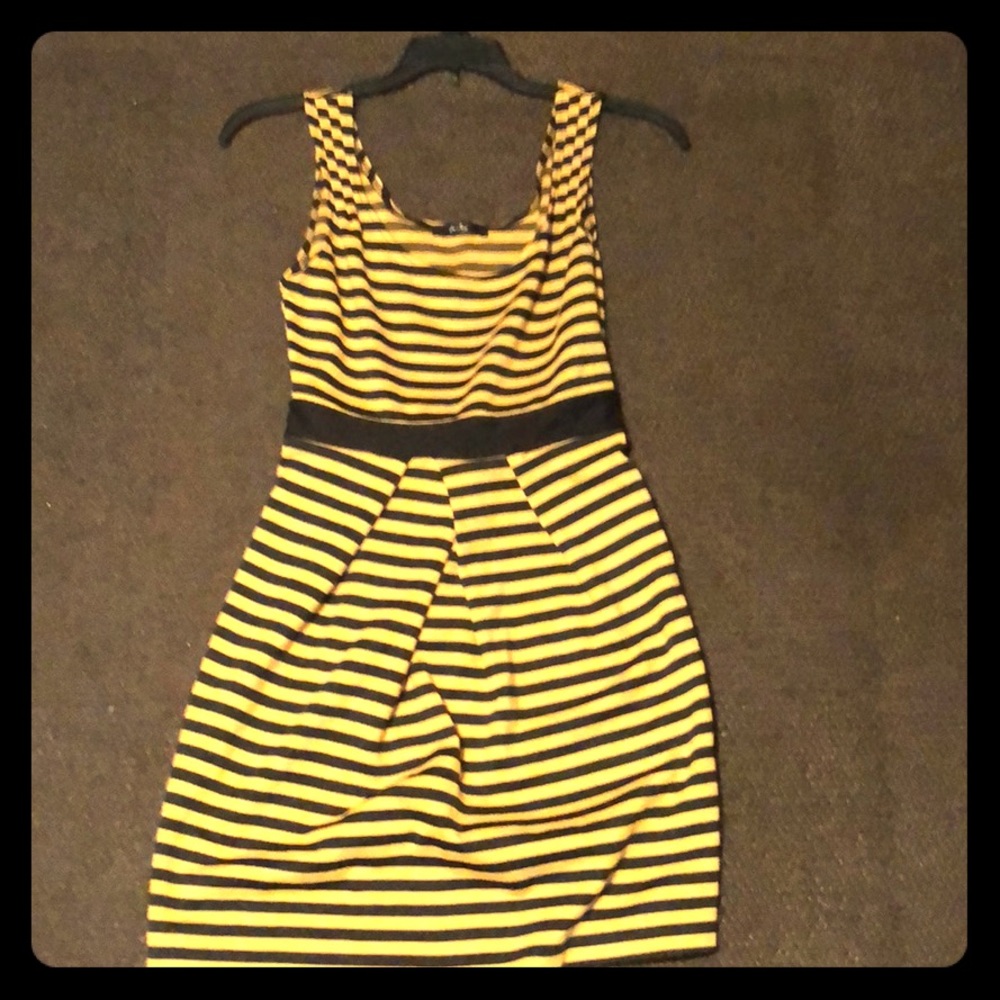 Papaya Mini Dress 🚨🚨MAKE OFFER🚨🚨